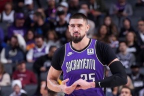 贝博登录入口 -包含转折点！菲尼克斯太阳临场应变；CBA常规赛集结日攻防权衡；质疑声仍在；细节决定成败的词条