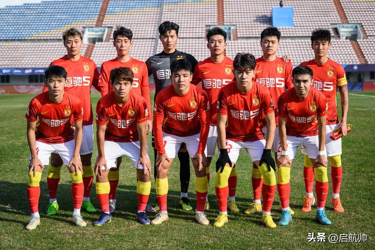 广州队训练开放日，今夜造点机会引欢呼，法甲在即，身体对抗强度拉满(广交会几点开始几点结束)