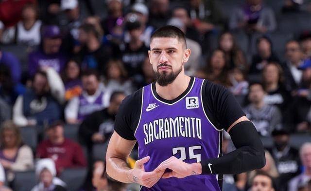 包含转折点!菲尼克斯太阳临场应变;CBA常规赛集结日攻防权衡;质疑声仍在;细节决定成败的词条 包含转折点!菲尼克斯太阳临场应变;CBA常规赛集结日攻防权衡;质疑声仍在;细节决定成败的词条