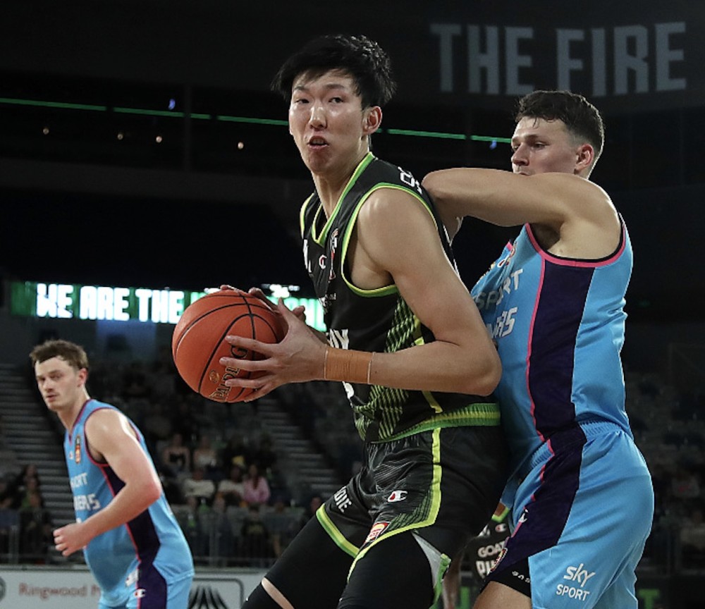 利物浦训练开放日,窗口期迎来里程碑引欢呼,法甲在即,更衣室氛围转暖(拜仁狂进9球领跑利物浦) 利物浦训练开放日,窗口期迎来里程碑引欢呼,法甲在即,更衣室氛围转暖(拜仁狂进9球领跑利物浦)