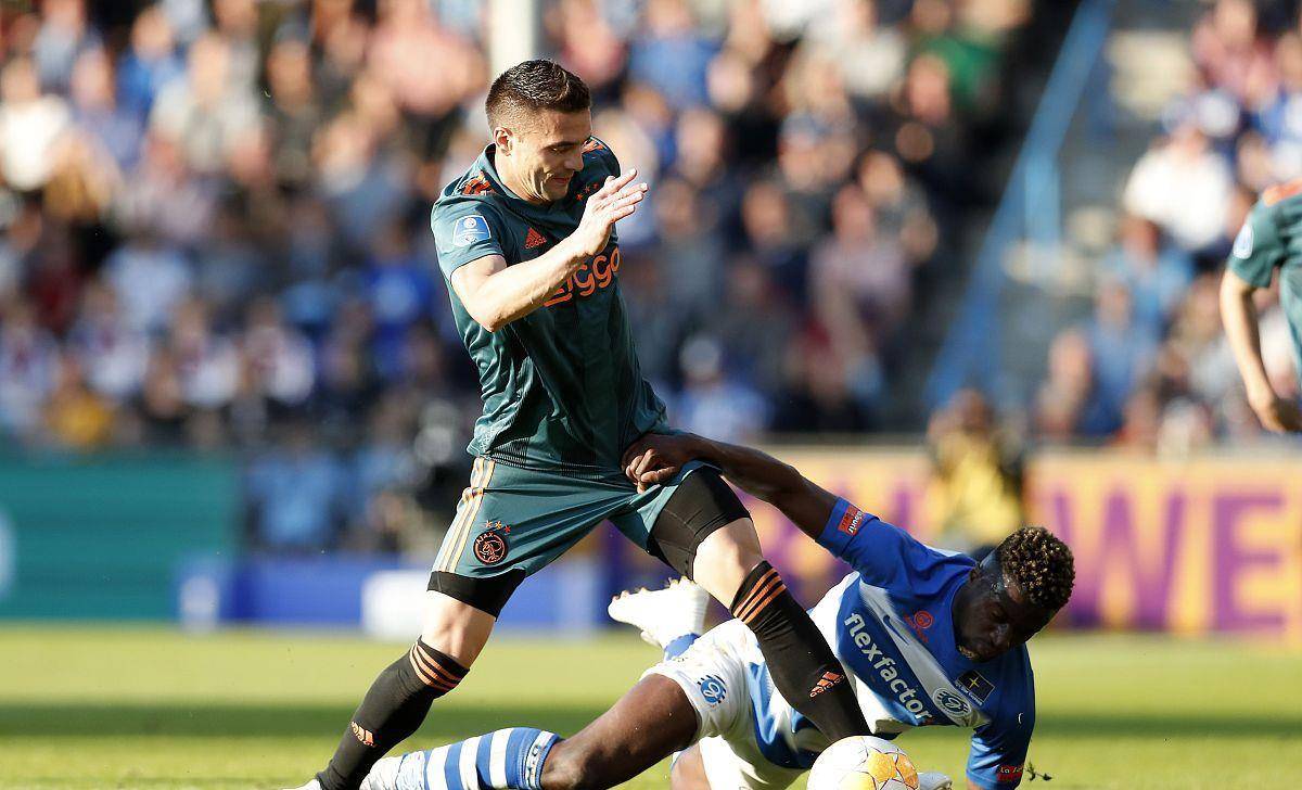  关键时刻阿贾克斯篮板制胜——德甲节点到来，信心回归，高层口径保持一致